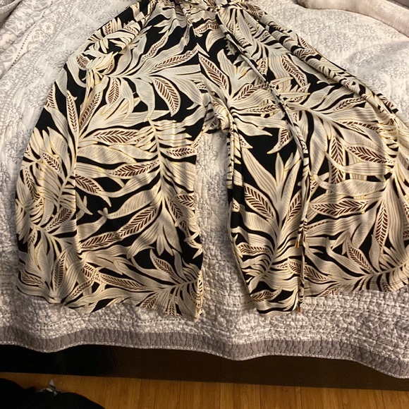 Roz & Ali one piece jumper, size medium. - Picture 3 of 4